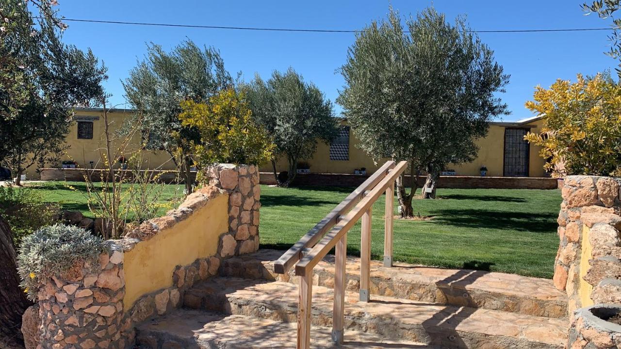 Cortijo Bustamante Pension Baza Buitenkant foto
