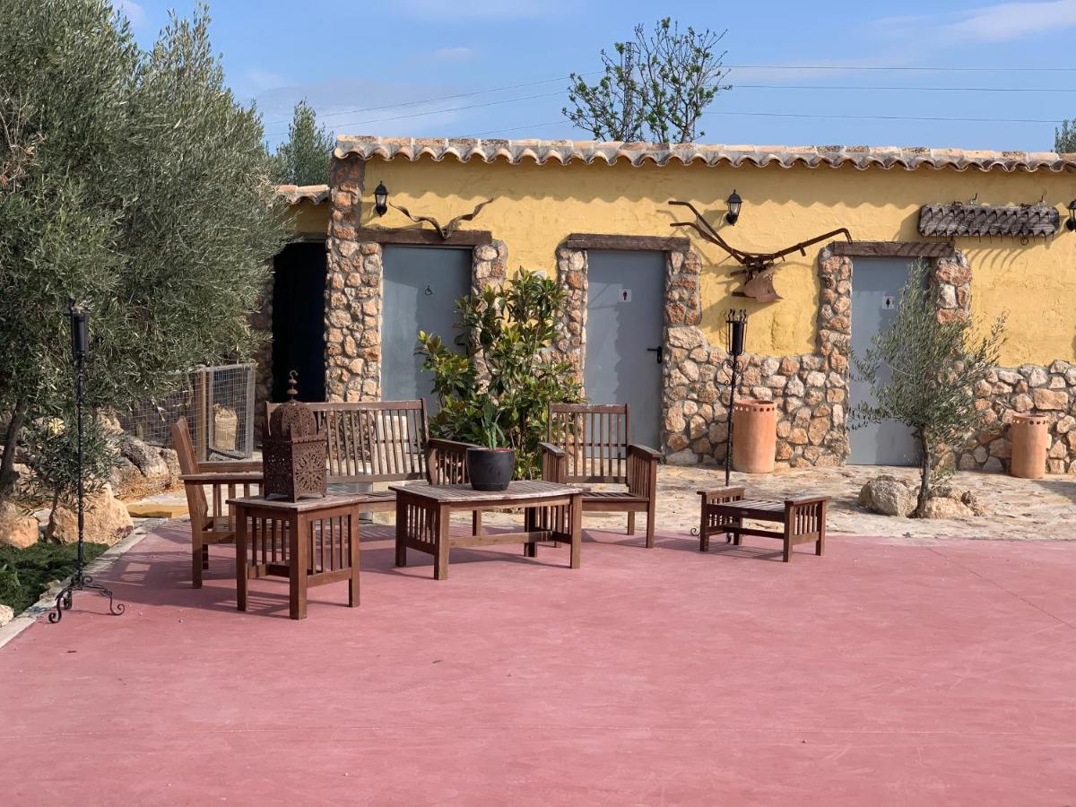 Cortijo Bustamante Pension Baza Buitenkant foto