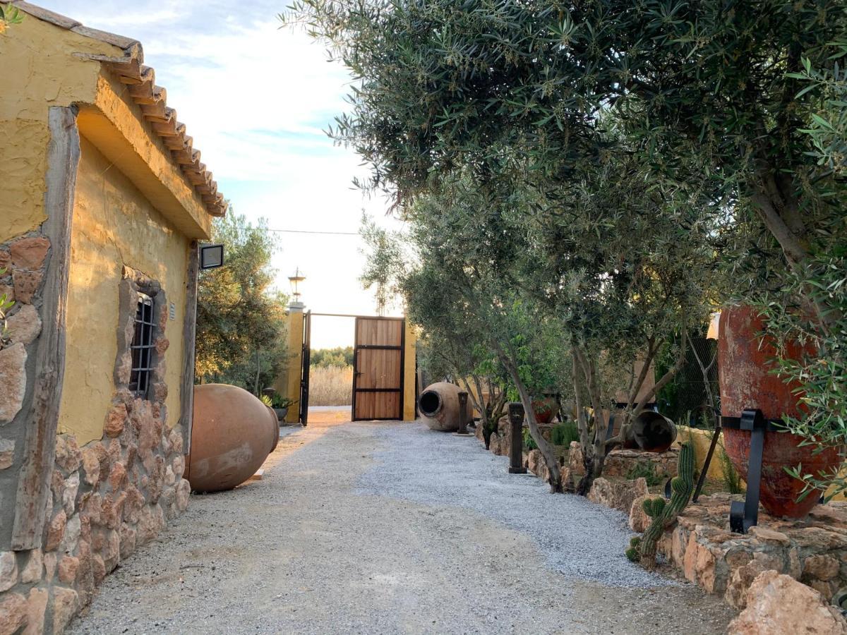 Cortijo Bustamante Pension Baza Buitenkant foto