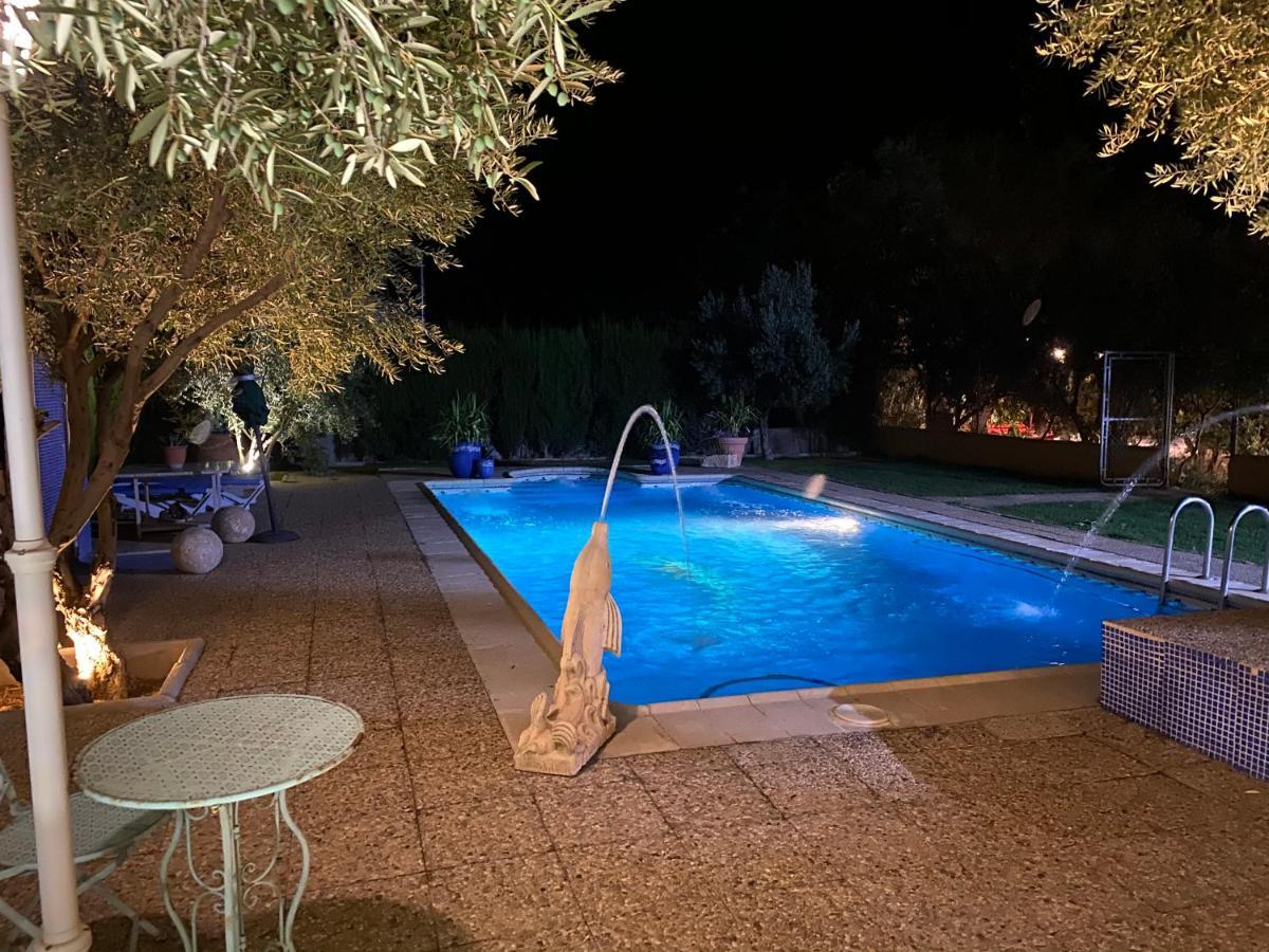 Cortijo Bustamante Pension Baza Buitenkant foto