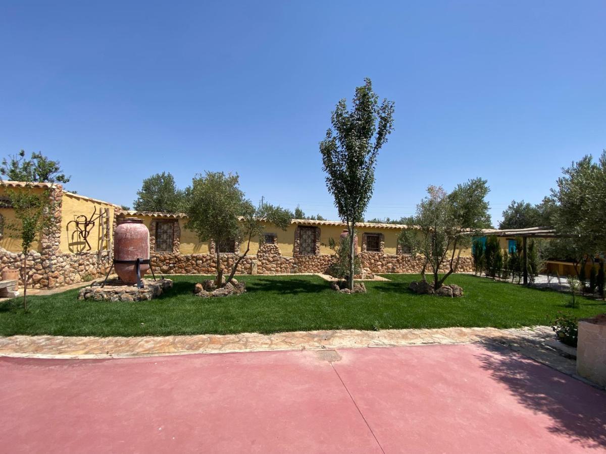 Cortijo Bustamante Pension Baza Buitenkant foto