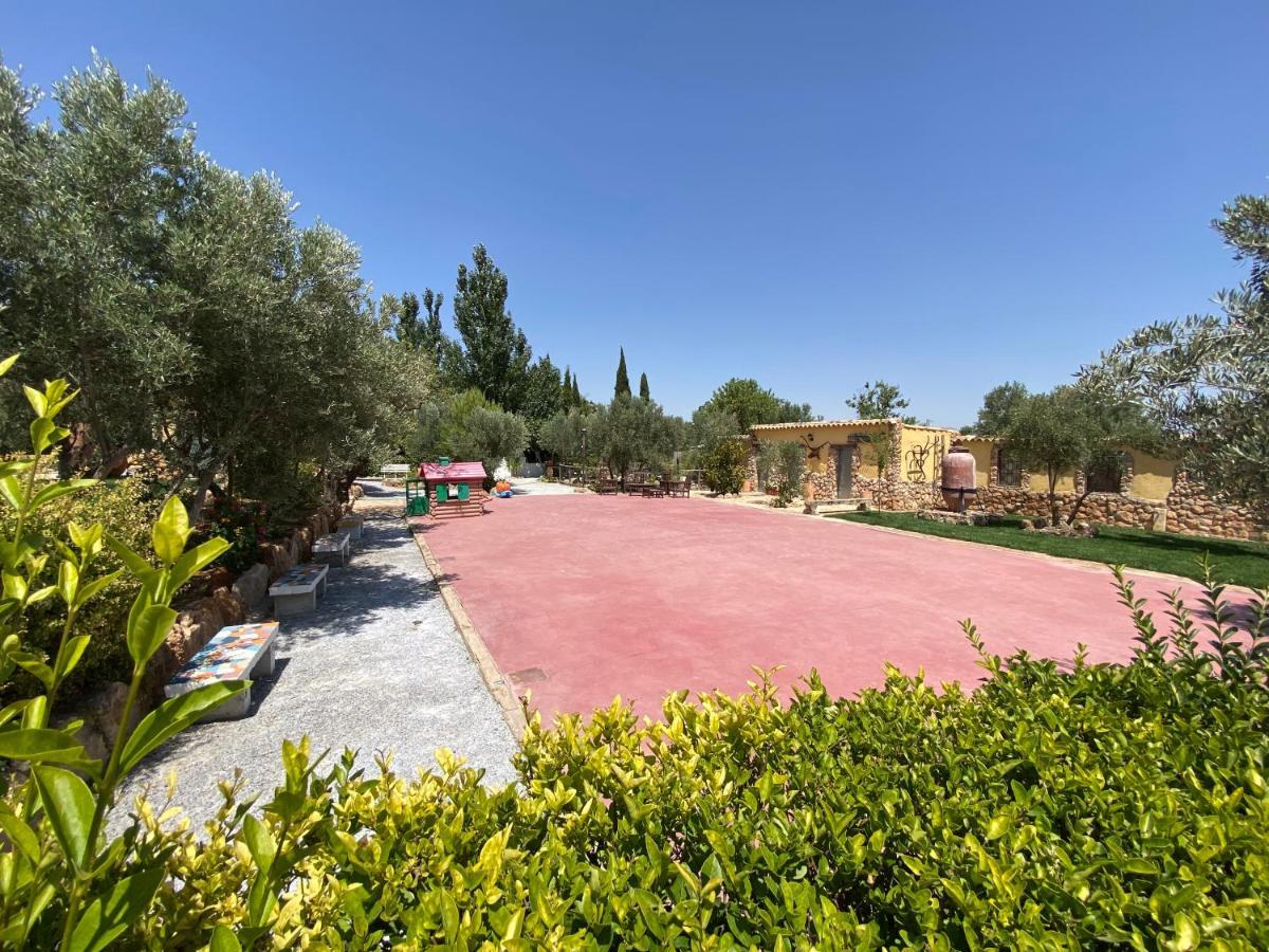 Cortijo Bustamante Pension Baza Buitenkant foto