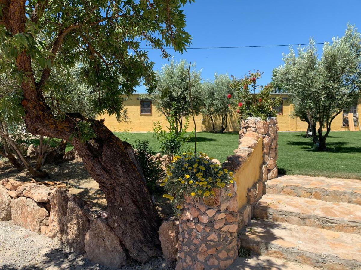 Cortijo Bustamante Pension Baza Buitenkant foto