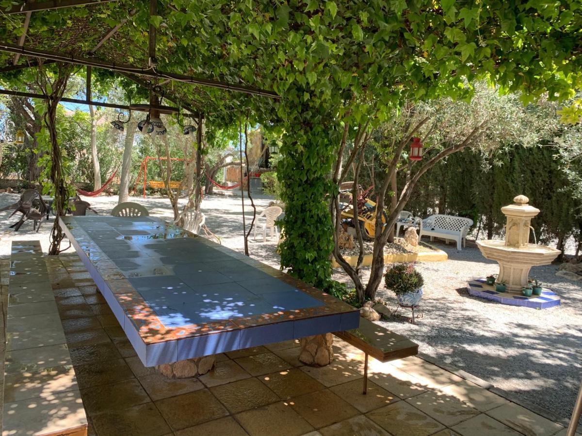 Cortijo Bustamante Pension Baza Buitenkant foto
