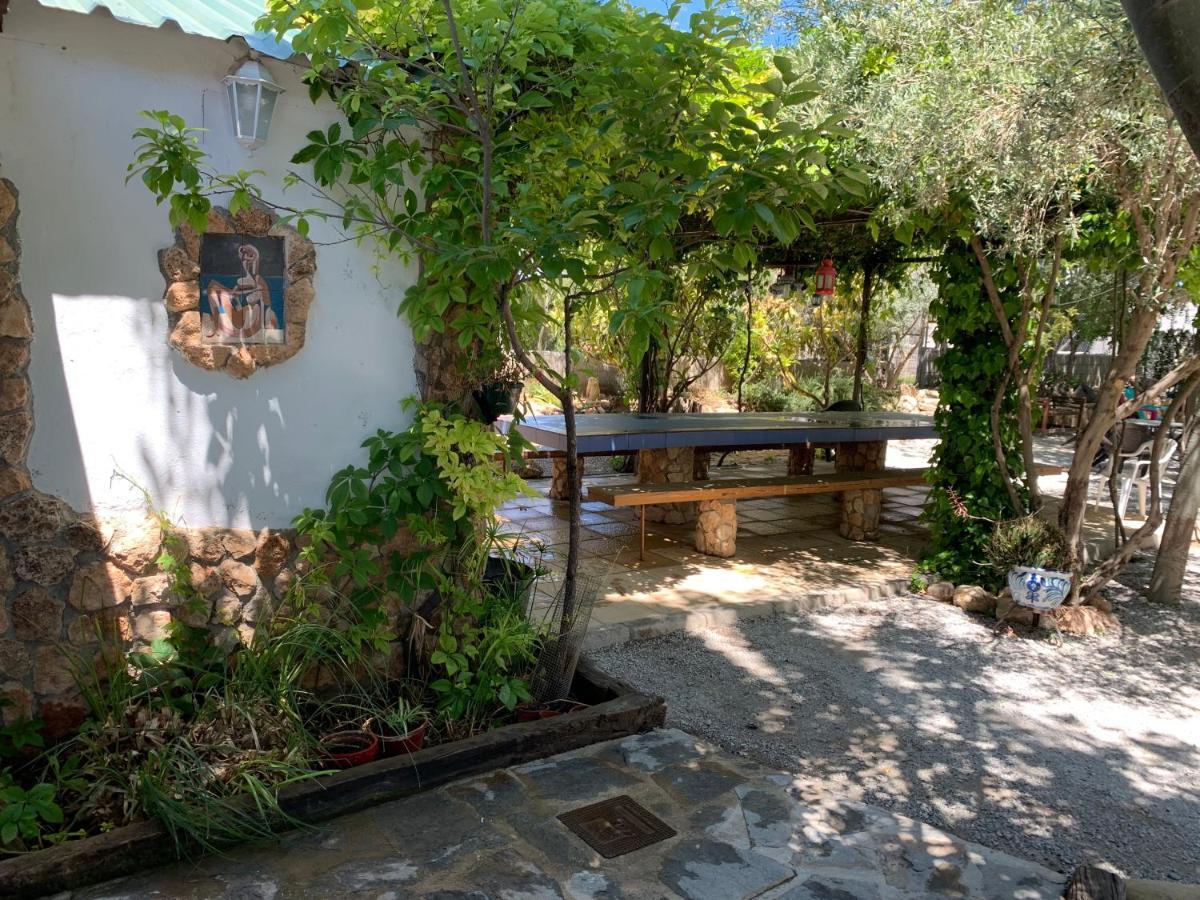Cortijo Bustamante Pension Baza Buitenkant foto